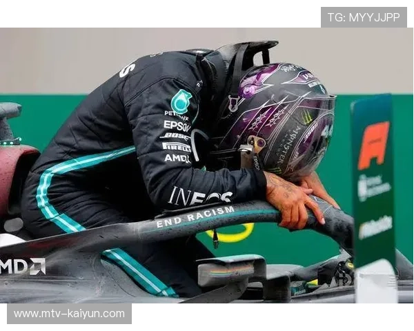 格洛克2008年英特拉格斯赛道失误，成就汉密尔顿冠军瞬间回顾